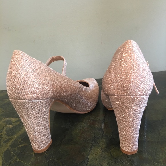 Champagne Sparkle Heels - Picture 2 of 3